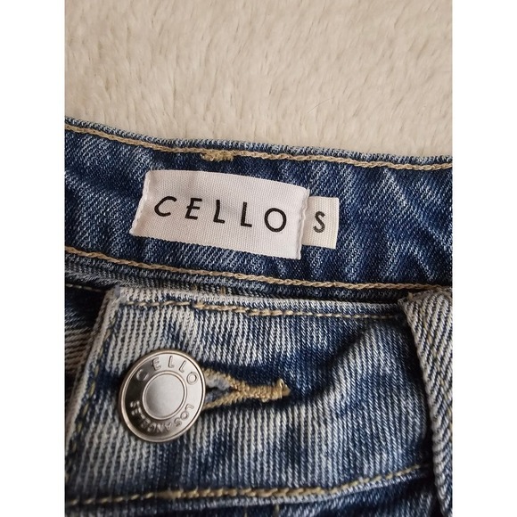 CELLO Shorts high waist size‎ S. Distressed - Picture 5 of 7